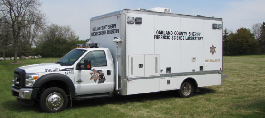 Mobile forensic science laboratory unit